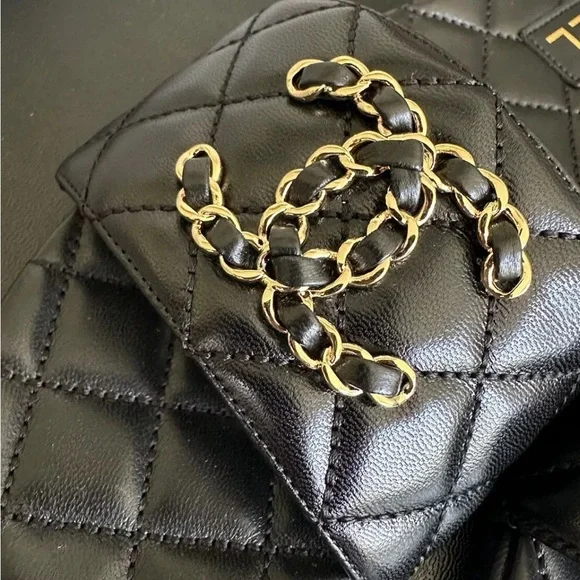 NEW CHANEL Black Chain Gold CC Logo Quilted Mules Slide w/Receipt - Picture 5 of 12